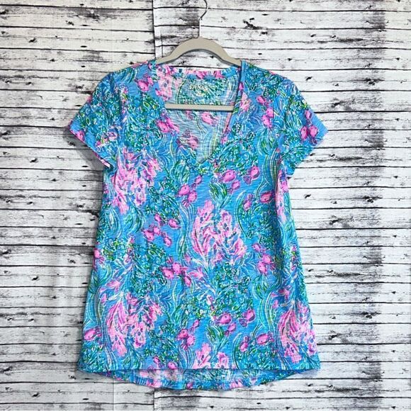 Lilly Pulitzer Etta V-Neck Top Best Fishes - Picture 1 of 8